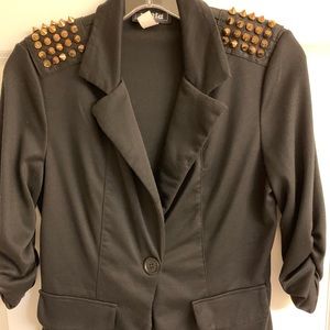 Studded shoulder blazer